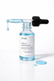 GHK-Cu Serum Textur blaue Tropfen Pipette